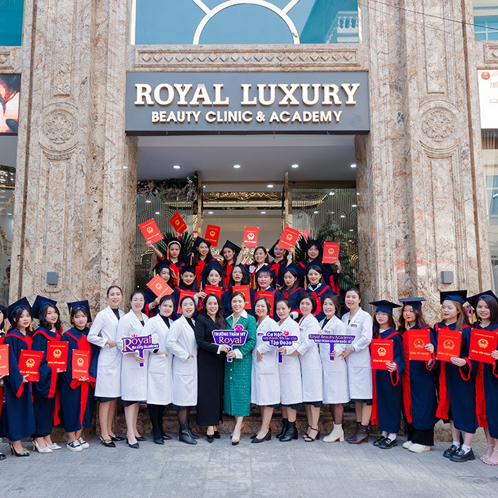Lễ tốt nghiệp học viên tại hệ thống Royal Luxury Beauty Clinic & Academy